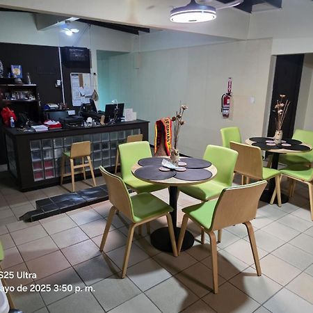 Hostal El Prado Panamaváros Kültér fotó