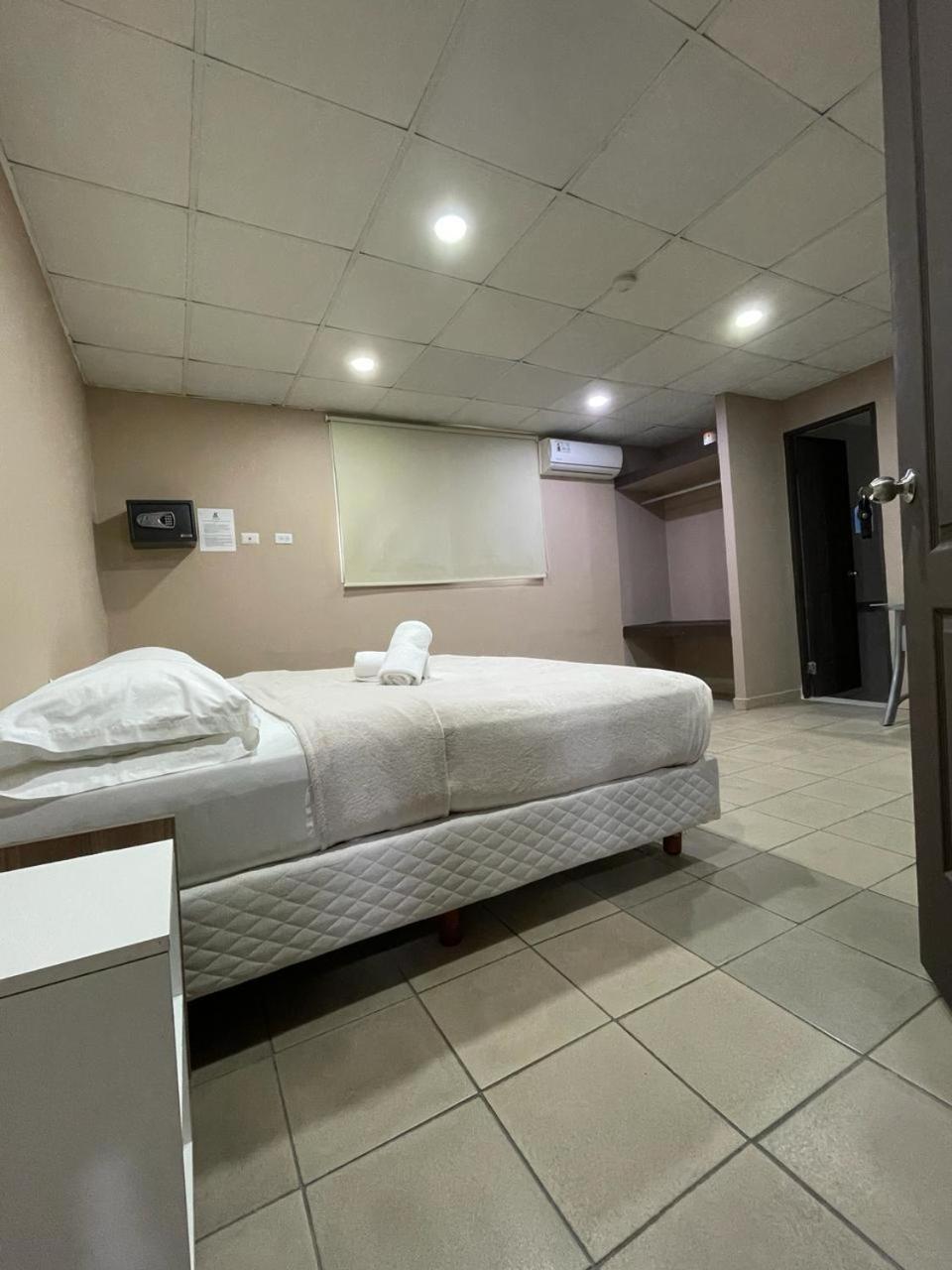 Hostal El Prado Panamaváros Kültér fotó
